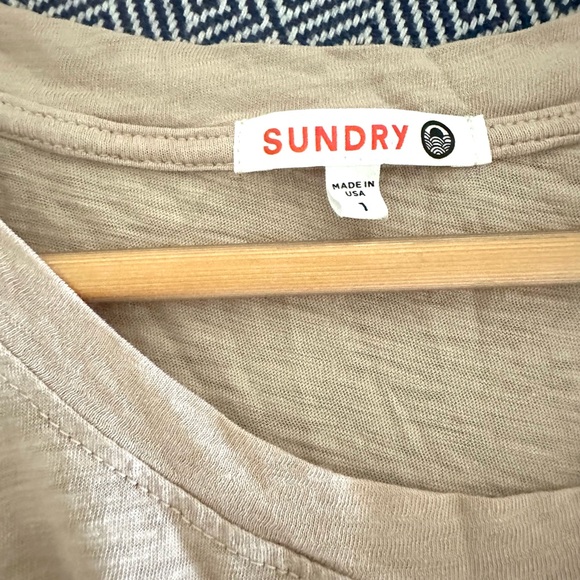 Sundry Casual Knot T-Shirt - Picture 6 of 6